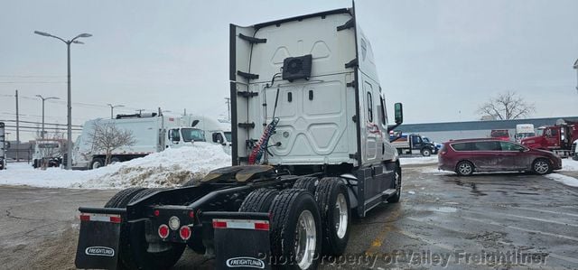 2021 Freightliner Cascadia 126  - 22977804 - 6