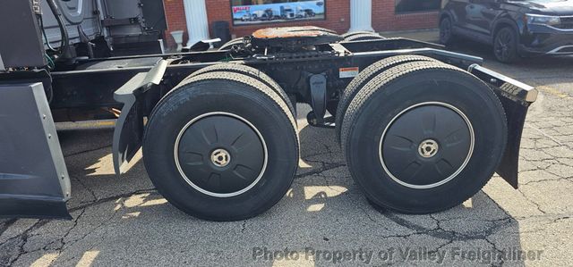 2021 Freightliner Cascadia 126  - 22994761 - 6