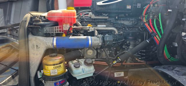 2021 Freightliner Cascadia 126  - 22994761 - 7