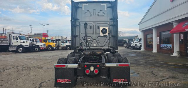 2021 Freightliner Cascadia 126  - 22994961 - 7