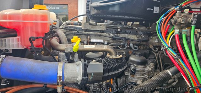 2021 Freightliner Cascadia 126  - 23021564 - 16