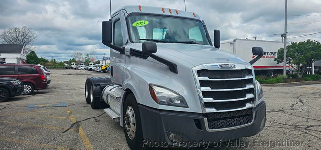 2021 Freightliner Cascadia 126  - 23021564 - 3