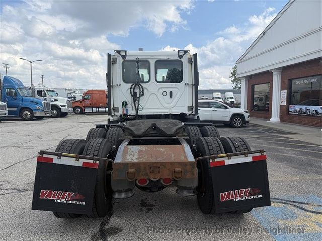 2021 Freightliner Cascadia 126  - 23080558 - 4