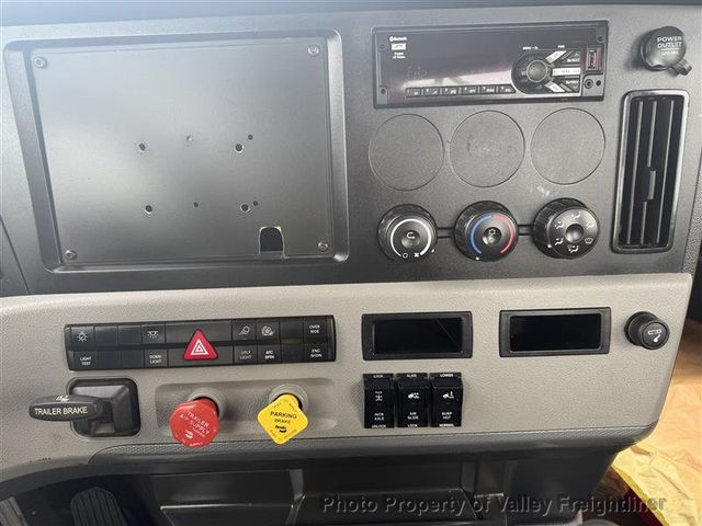 2021 Freightliner Cascadia 126  - 23091356 - 12