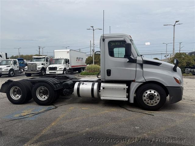 2021 Freightliner Cascadia 126  - 23091356 - 7