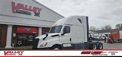 2021 Freightliner Cascadia 126