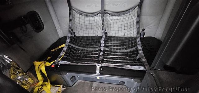 2021 Freightliner Cascadia 126  - 23096133 - 10