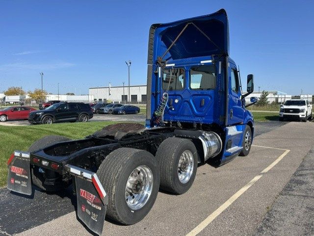 2021 Freightliner PT126DC 2021 FREIGHTLINER DAY CAB - 23094534 - 4