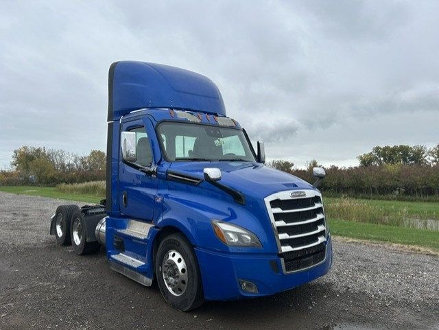 2021 Freightliner PT126DC 2021 FREIGHTLINER DAY CAB - 23096100 - 2