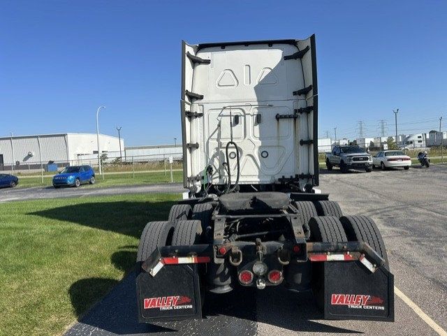2021 Freightliner PT126SLP 2021 FREIGHTLINER CASCADIA SLEEPER - 23092295 - 5
