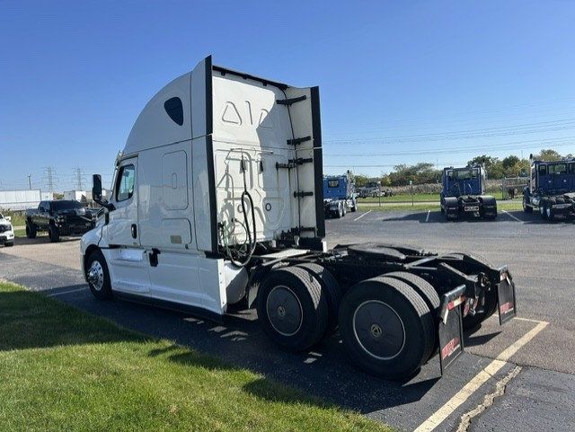 2021 Freightliner PT126SLP 2021 FREIGHTLINER CASCADIA SLEEPER - 23092295 - 6