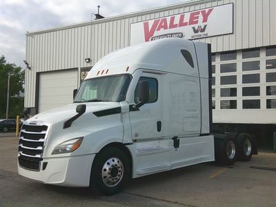 2021 Freightliner PT126SLP