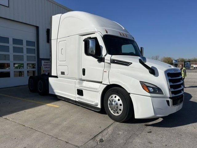 2021 Freightliner PT126SLP 2021 FREIGHTLINER CASCADIA SLEEPER - 23095104 - 2