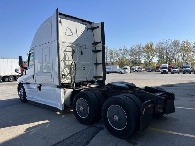 2021 Freightliner PT126SLP 2021 FREIGHTLINER CASCADIA SLEEPER - 23095104 - 6