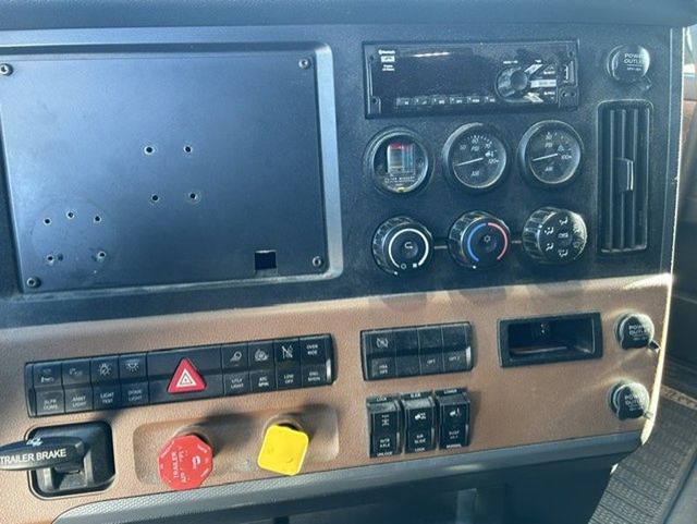 2021 Freightliner PT126SLP 2021 FREIGHTLINER CASCADIA SLEEPER - 23095125 - 7