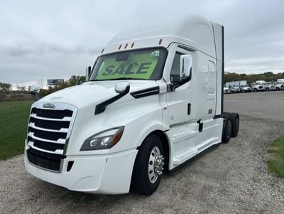 2021 Freightliner PT126SLP