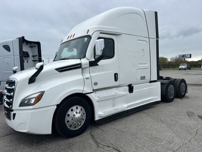 2021 Freightliner PT126SLP