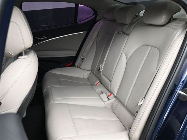 2021 Genesis G70 2.0T photo 9