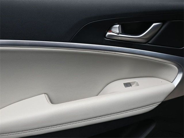 2021 Genesis G70 2.0T photo 11