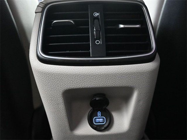 2021 Genesis G70 2.0T photo 12