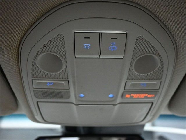 2021 Genesis G70 2.0T photo 14