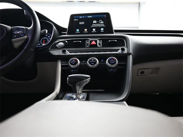 2021 Genesis G70 2.0T photo 15