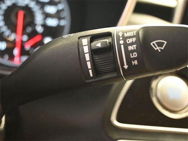 2021 Genesis G70 2.0T photo 27