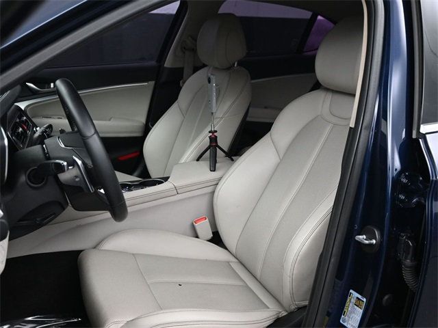 2021 Genesis G70 2.0T photo 5