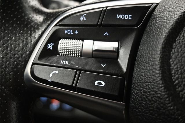 2021 Genesis G70 2.0T RWD - 23071737 - 21
