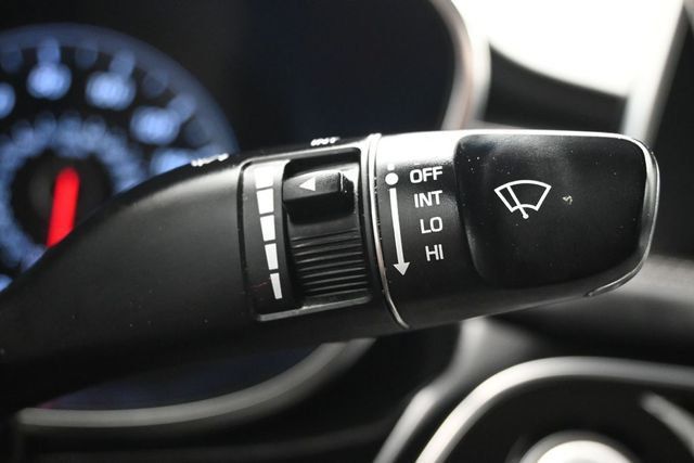 2021 Genesis G70 2.0T RWD - 23071737 - 24
