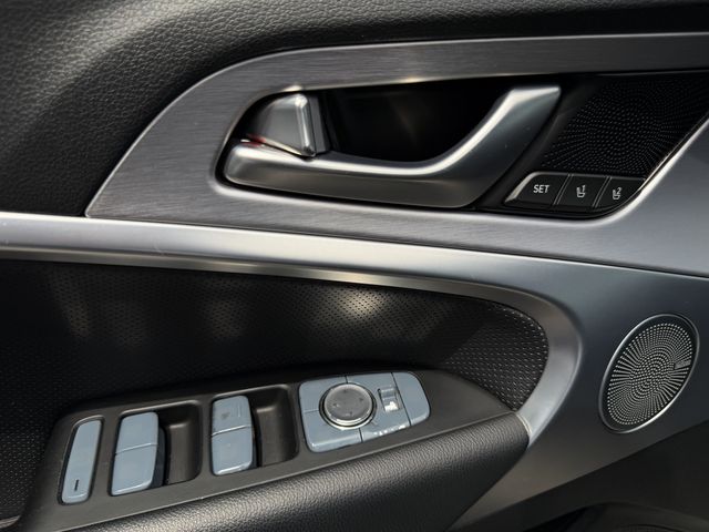 2021 Genesis G70 2.0T RWD - 23073918 - 12