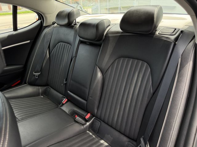 2021 Genesis G70 2.0T RWD - 23073918 - 23