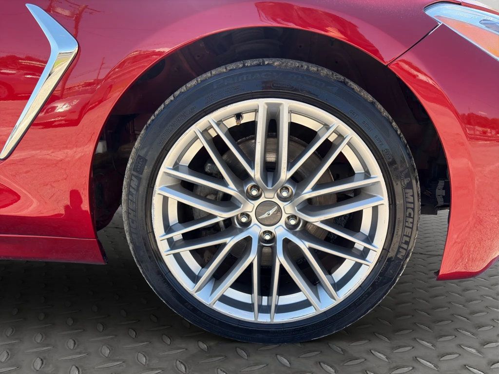 2021 Genesis G70 2.0T Sedan 4D - 22996153 - 32