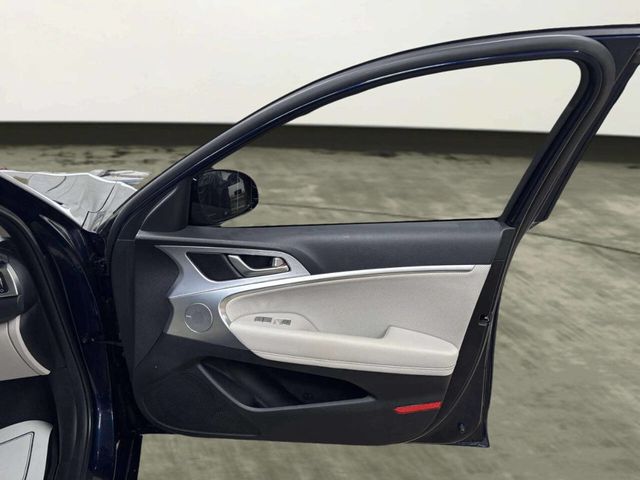 2021 Genesis G70 3.3T 4dr Sedan - 23027366 - 17