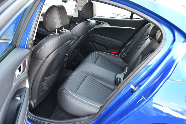 2021 Genesis G70 3.3T RWD Sedan W/Navigation & Blind Spot Assist - 23003298 - 14