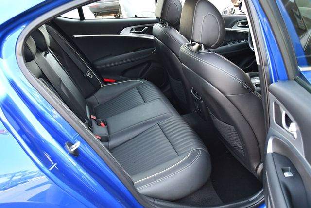 2021 Genesis G70 3.3T RWD Sedan W/Navigation & Blind Spot Assist - 23003298 - 16