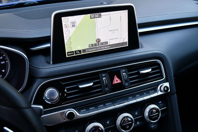 2021 Genesis G70 3.3T RWD Sedan W/Navigation & Blind Spot Assist - 23003298 - 44