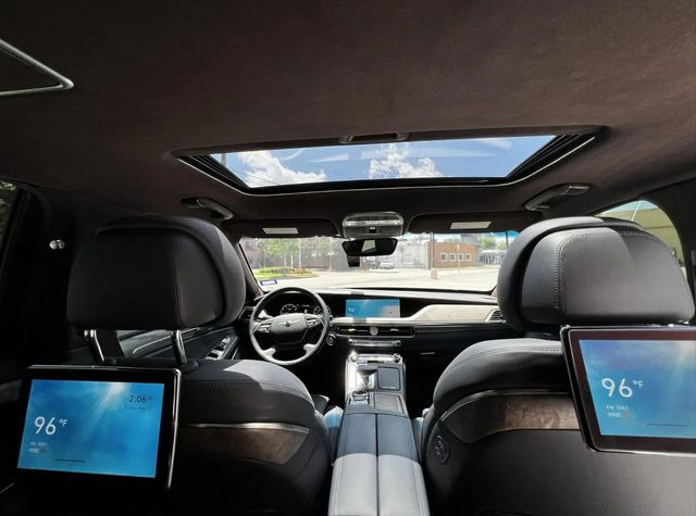 2021 Genesis G90 5.0L Ultimate RWD - 22938487 - 37