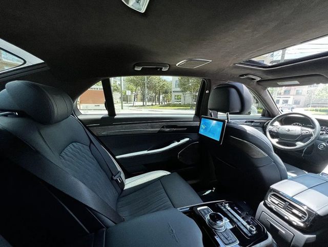 2021 Genesis G90 5.0L Ultimate RWD - 22938487 - 55