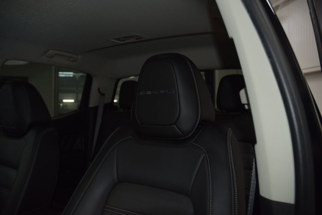 2021 GMC Canyon Denali - 22998865 - 33