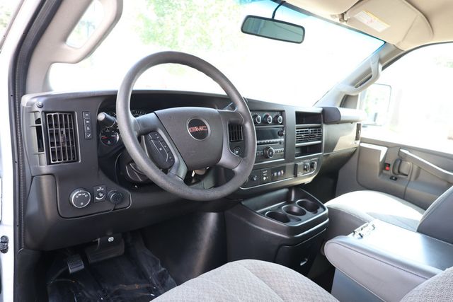 2021 GMC Savana Commercial Cutaway 3500 Van 139'' w/ Chrome App. Pkg, Cruise, Power Windows & Locks - 23063813 - 9