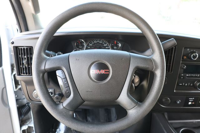 2021 GMC Savana Commercial Cutaway 3500 Van 139'' w/ Chrome App. Pkg, Cruise, Power Windows & Locks - 23063813 - 10