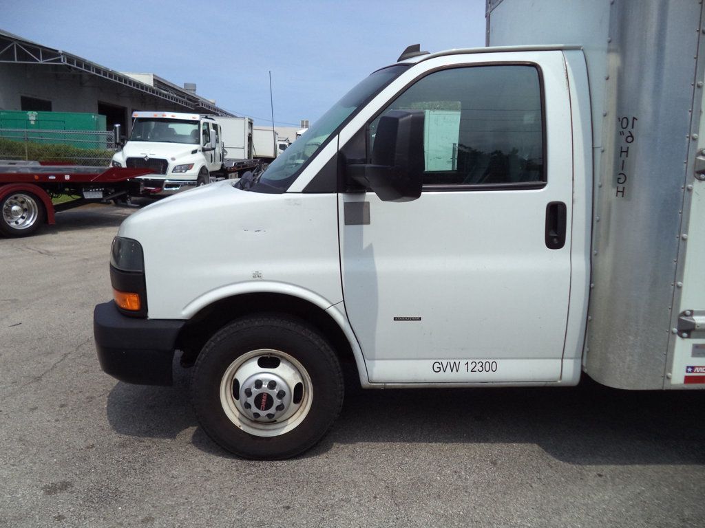 2021 GMC Savana G3500 w/ 16ft Box Truck Dry Cargo Truck & Aluminum Ramp - 23038231 - 13
