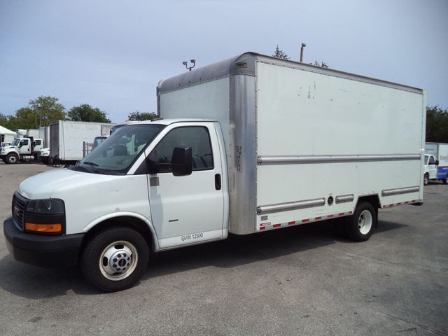 2021 GMC Savana G3500 w/ 16ft Box Truck Dry Cargo Truck & Aluminum Ramp - 23038231 - 2