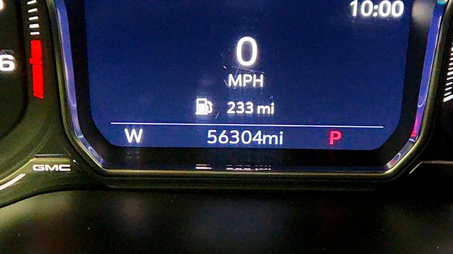 2021 GMC Sierra 1500 4WD Crew Cab 147'' Denali with Ultimate Package & 6.2L V8 Engine - 23000053 - 14