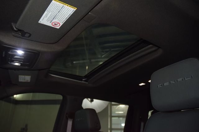 2021 GMC Sierra 2500HD 4WD Crew Cab 159" Denali - 23039227 - 52