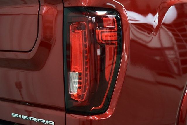 2021 GMC Sierra 3500HD Denali - 22939693 - 21