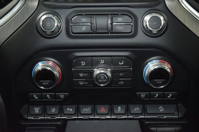 2021 GMC Sierra 3500HD Denali - 22939693 - 33