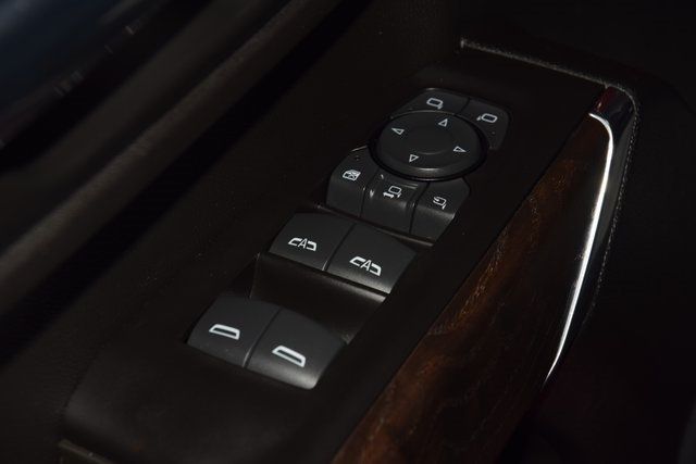 2021 GMC Sierra 3500HD Denali - 22939693 - 48