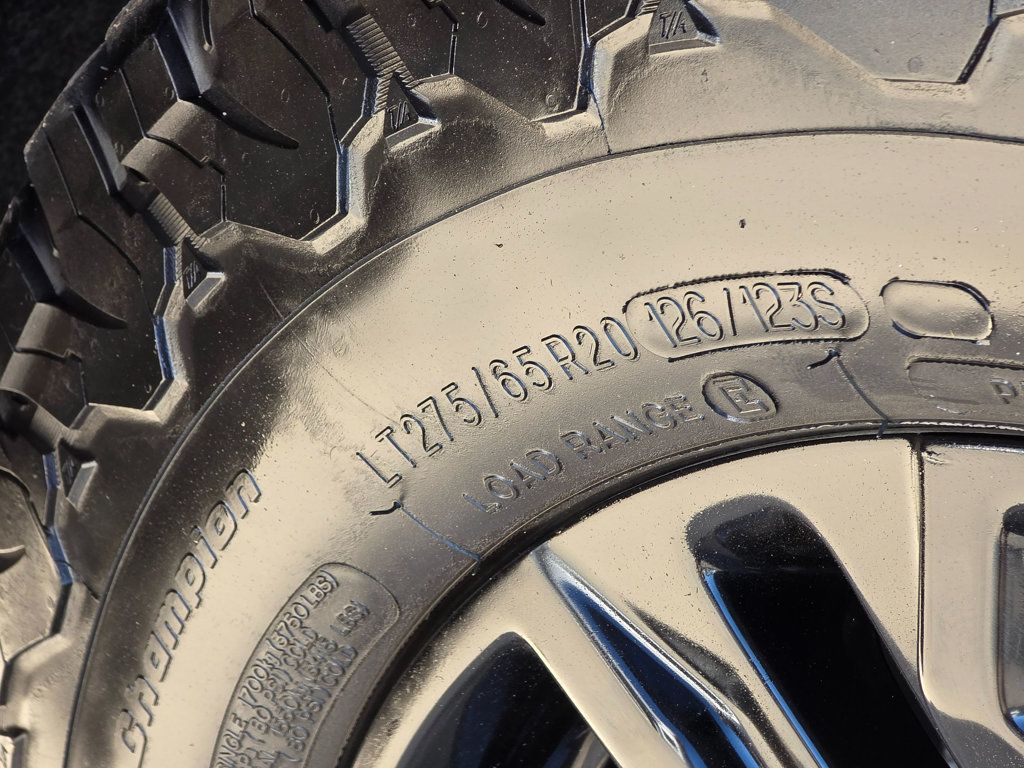 2021 GMC Sierra 3500HD Denali - 22938647 - 19